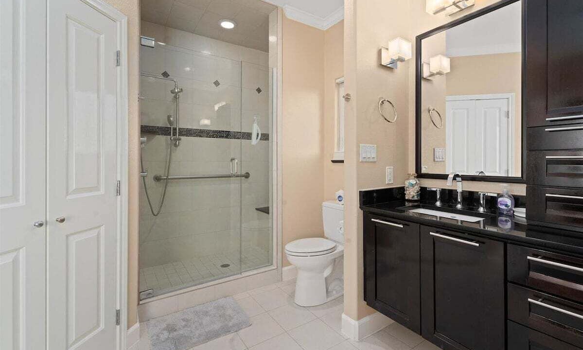 Photo of Bathroom in Galveston