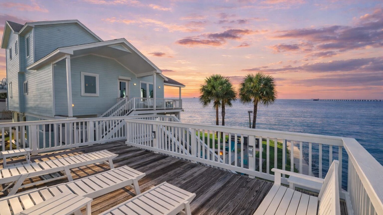 Photo of Others in Galveston