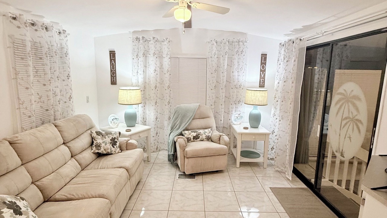 Photo of Livingroom in North Fort Myers