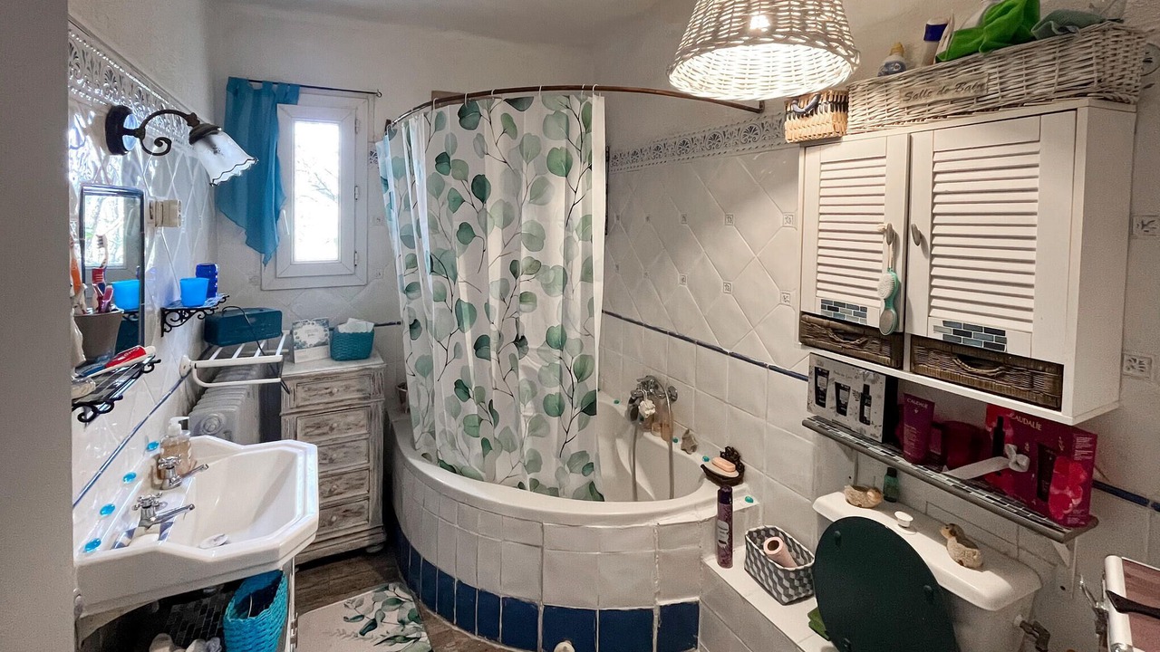 Photo of Bathroom in Anduze