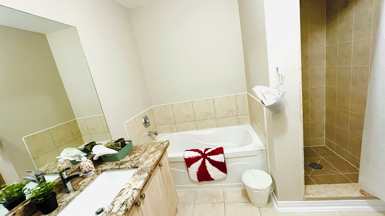 Photo of Bathroom in Hurontario
