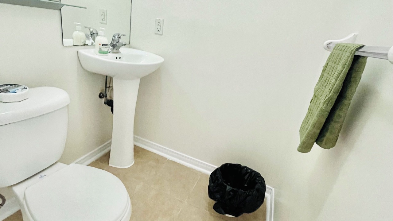 Photo of Bathroom in Hurontario