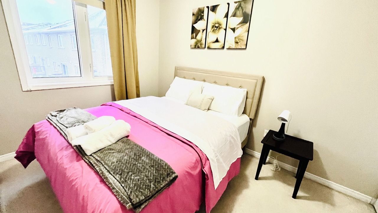 Photo of Bedroom in Hurontario
