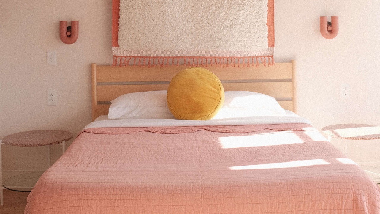 Photo of Bedroom in Crossroads Arts District