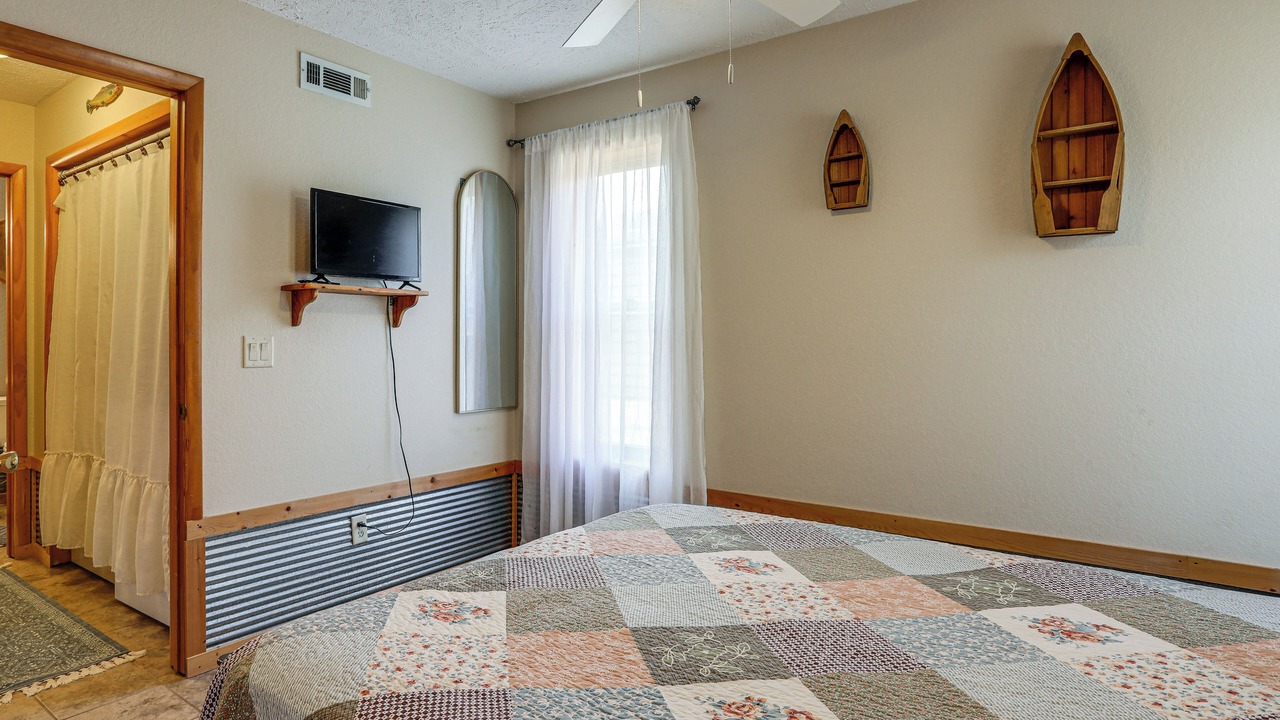 Photo of Bedroom in Mountain Home