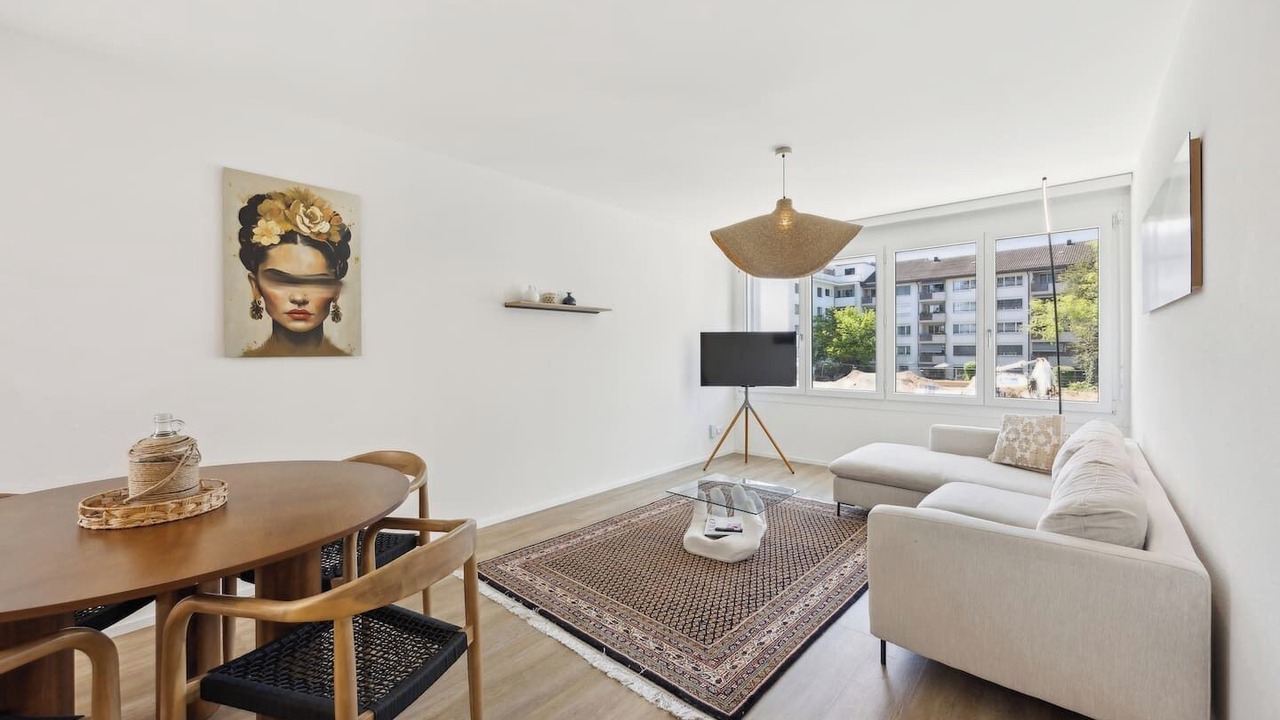 Photo of Livingroom in Oerlikon