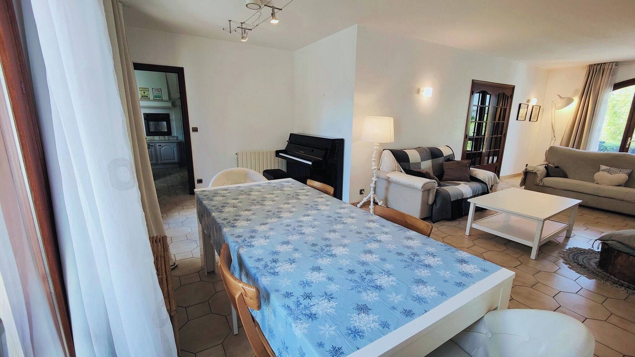 Photo of Livingroom in La Courneuve