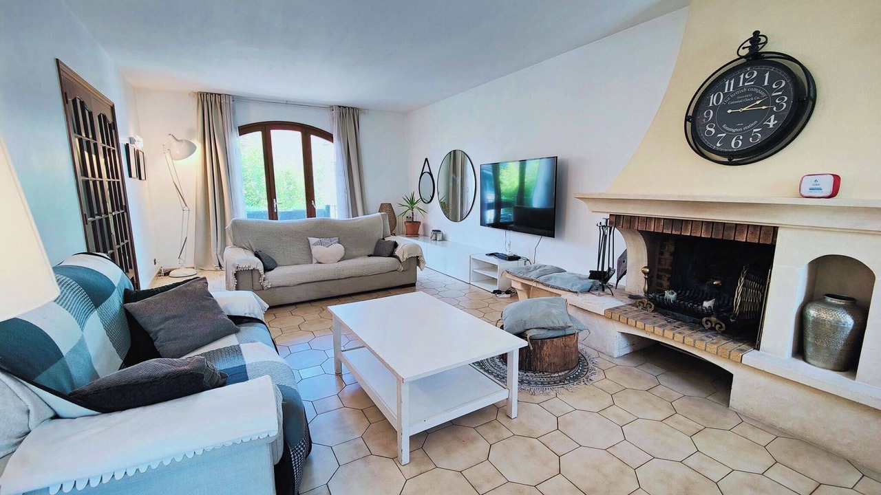 Photo of Livingroom in La Courneuve