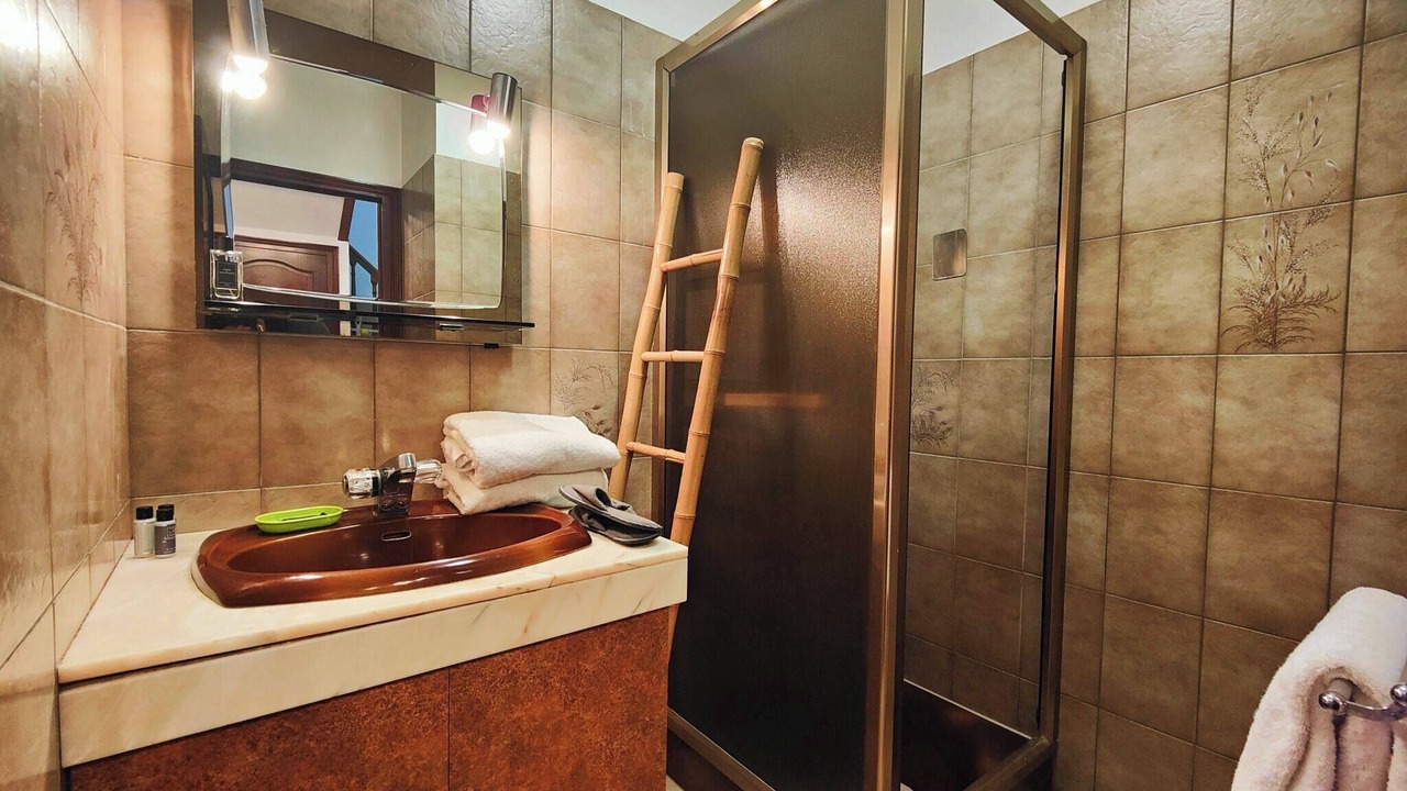 Photo of Bathroom in La Courneuve