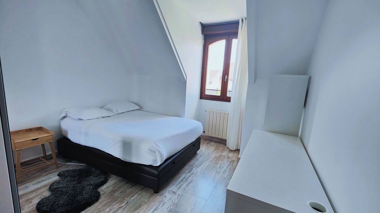 Photo of Bedroom in La Courneuve
