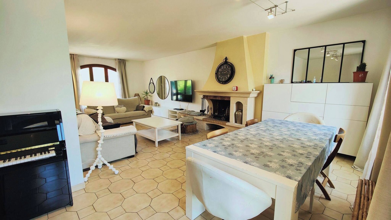 Photo of Livingroom in La Courneuve