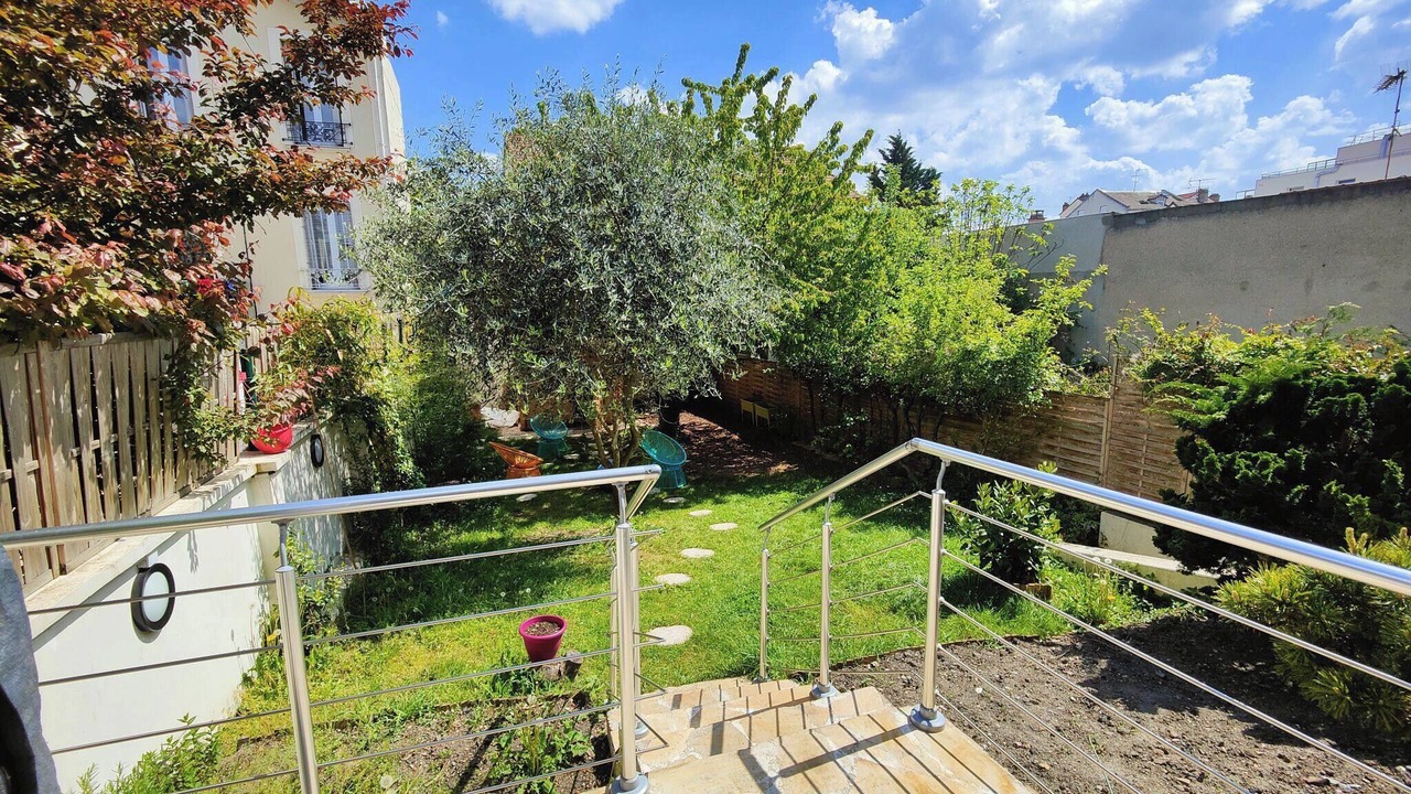 Photo of Outdoor in La Courneuve