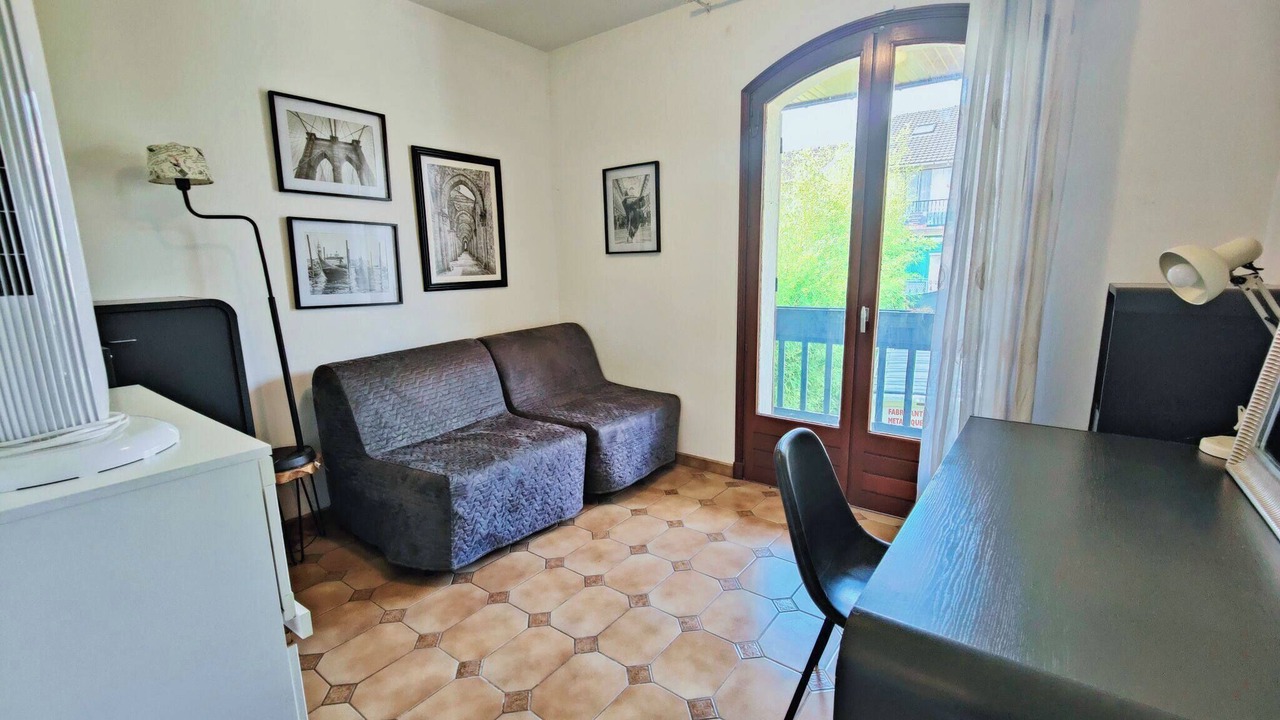 Photo of Livingroom in La Courneuve