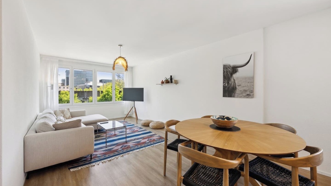 Photo of Livingroom in Oerlikon