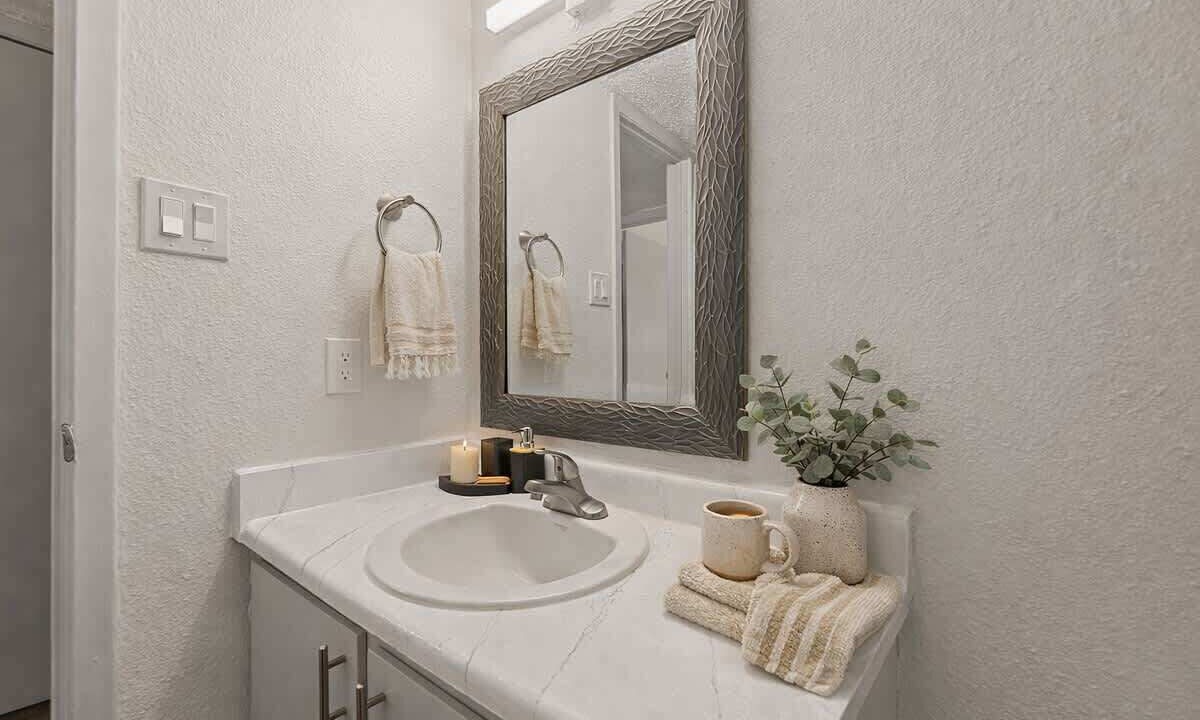 Photo of Bathroom in Central Arlington