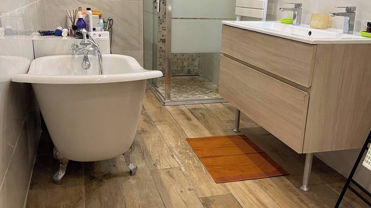 Photo of Bathroom in La Courneuve