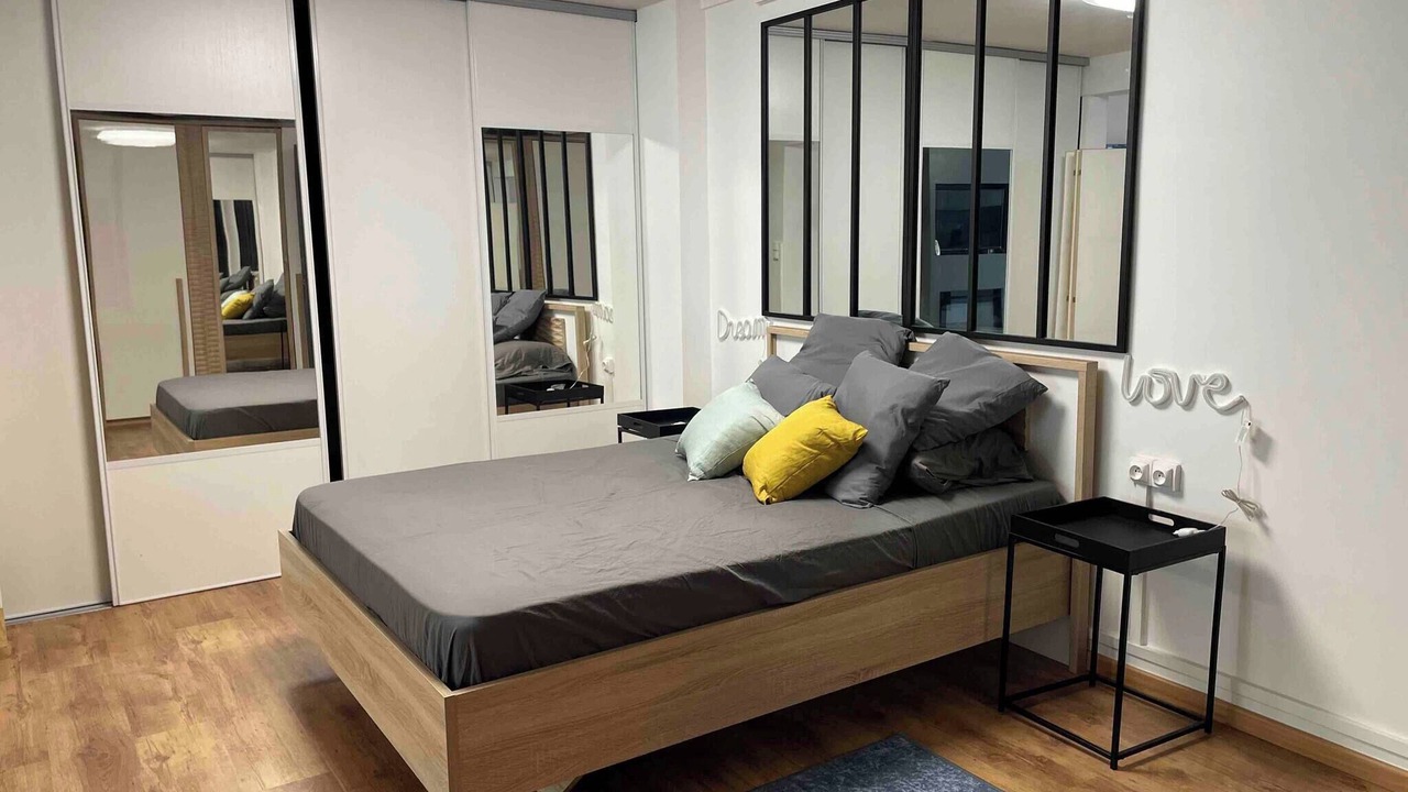 Photo of Bedroom in La Courneuve