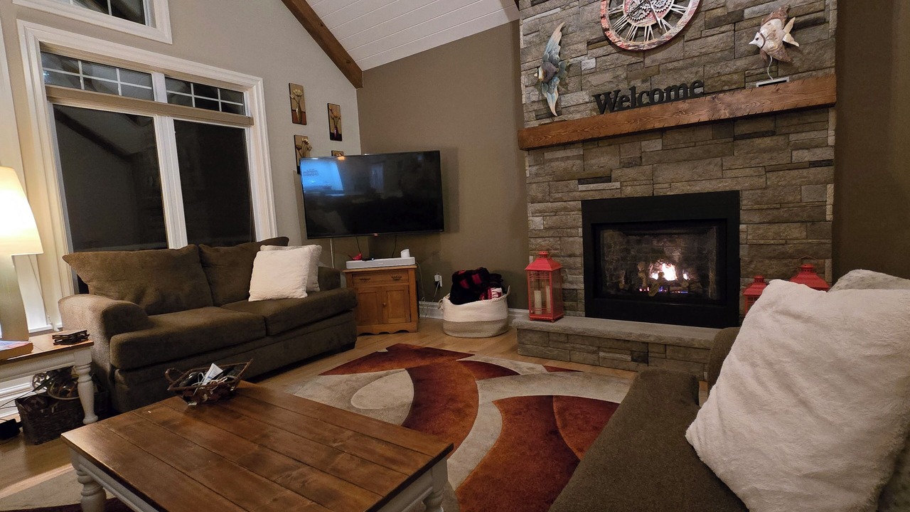 Photo of Livingroom in Fenelon Falls