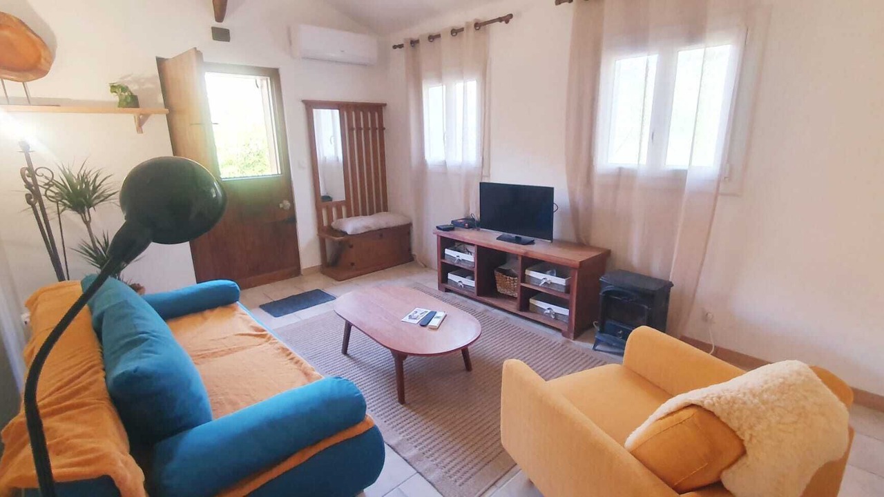 Photo of Livingroom in Uhart-Cize