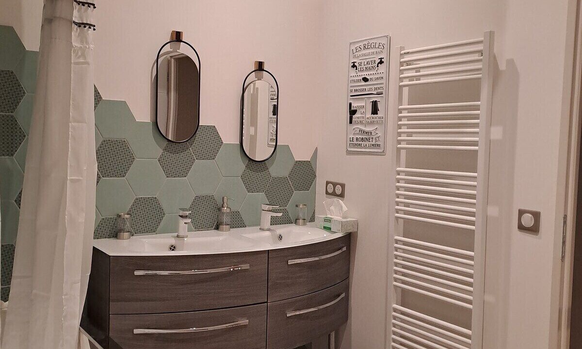 Photo of Bathroom in Sadirac