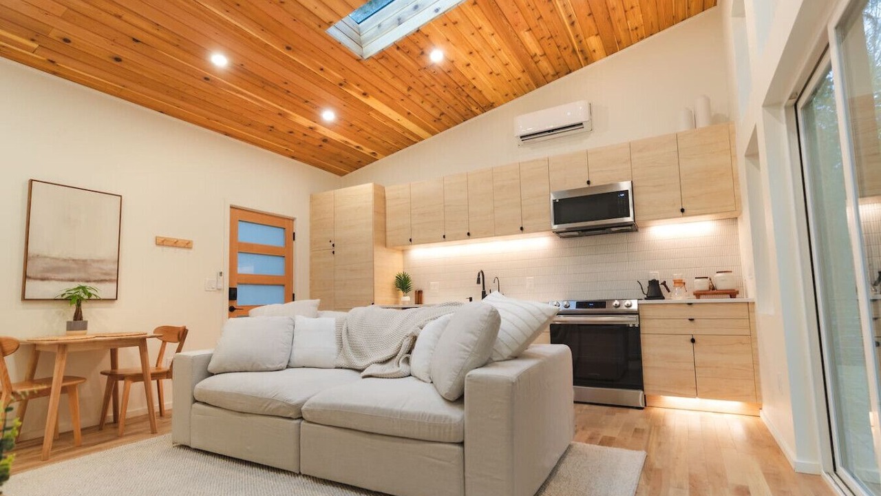 Photo of Livingroom in Monroe