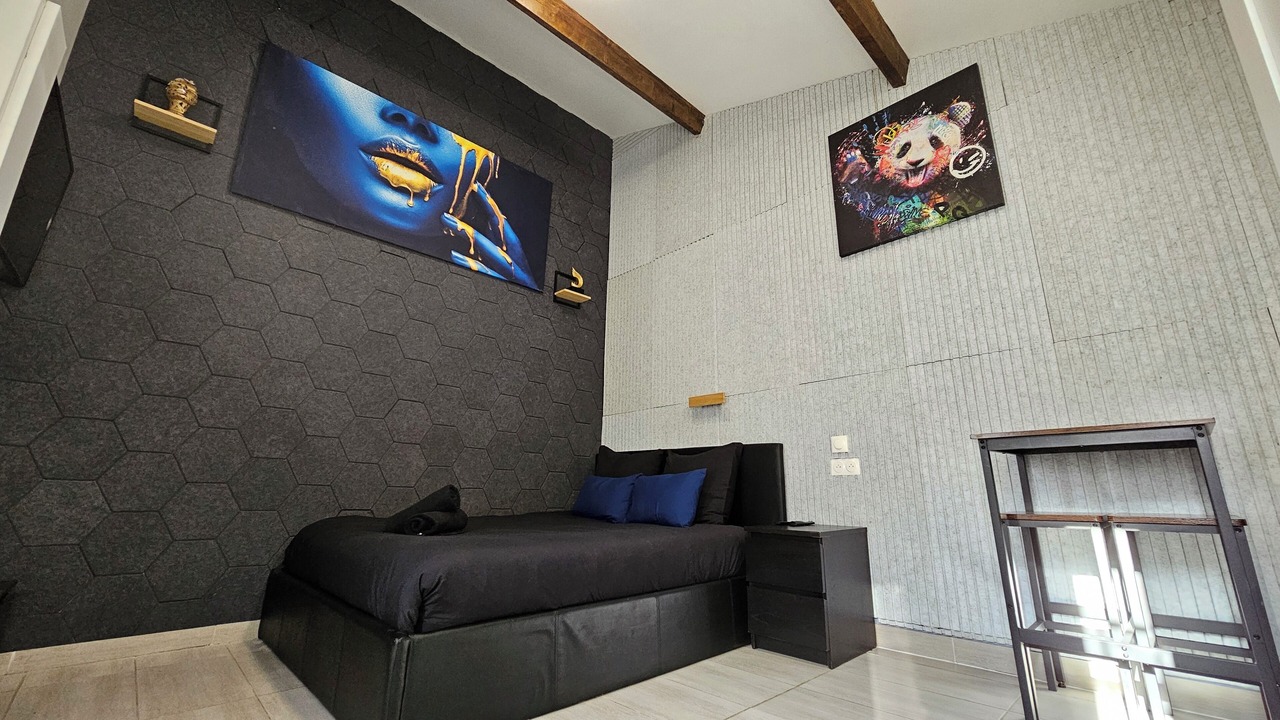 Photo of Bedroom in Drancy Centre
