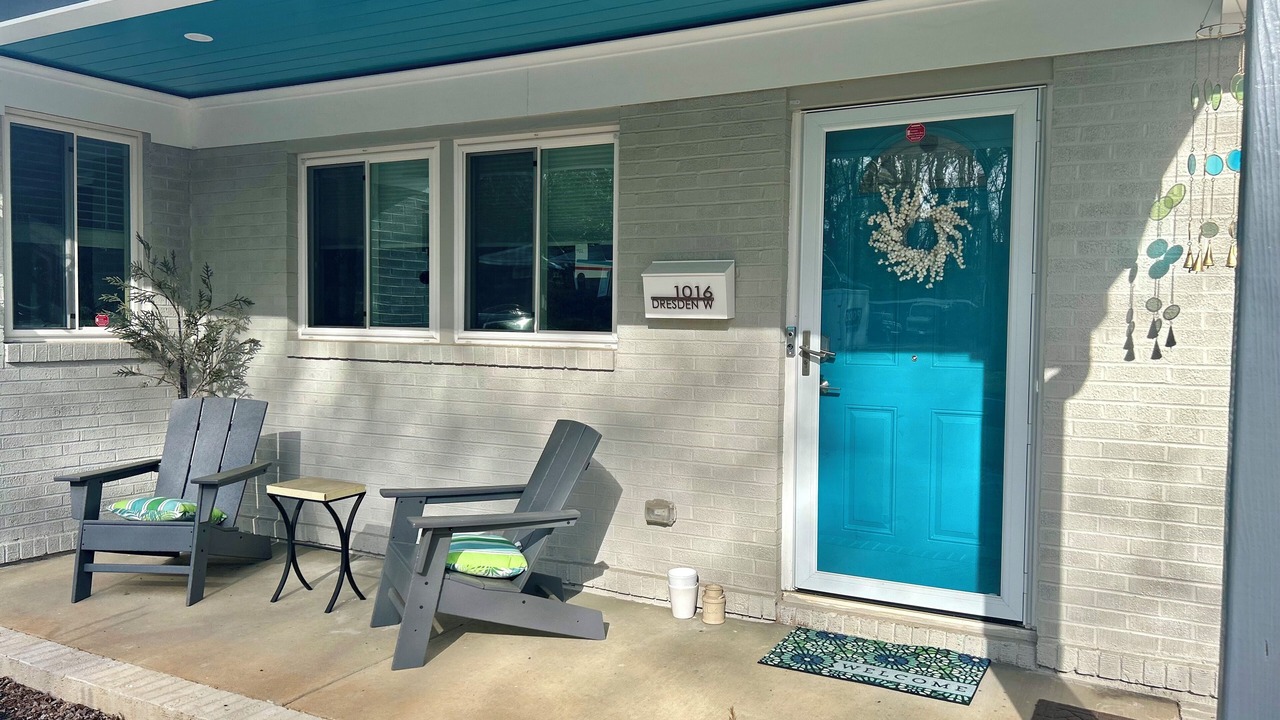 Photo of Patio Balcony in Sheffield Park