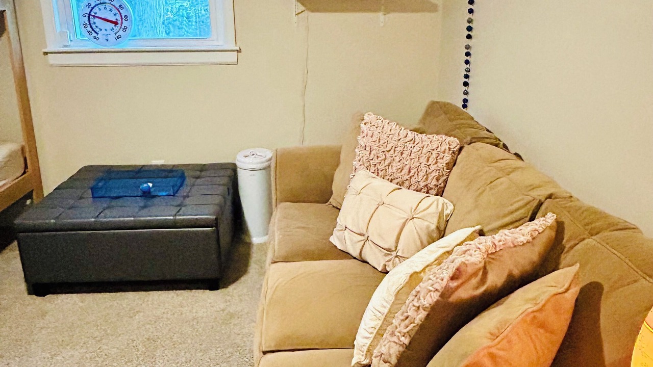 Photo of Livingroom in Sheffield Park