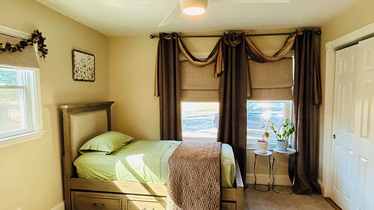 Photo of Bedroom in Sheffield Park