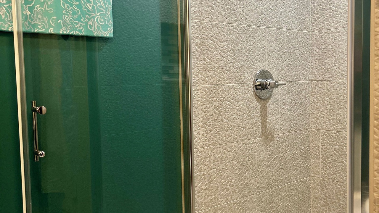 Photo of Bathroom in Sheffield Park