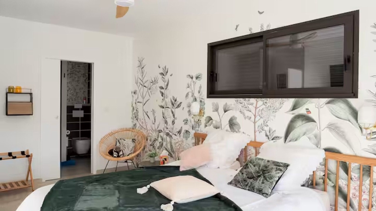Photo of Bedroom in Parentis-en-Born