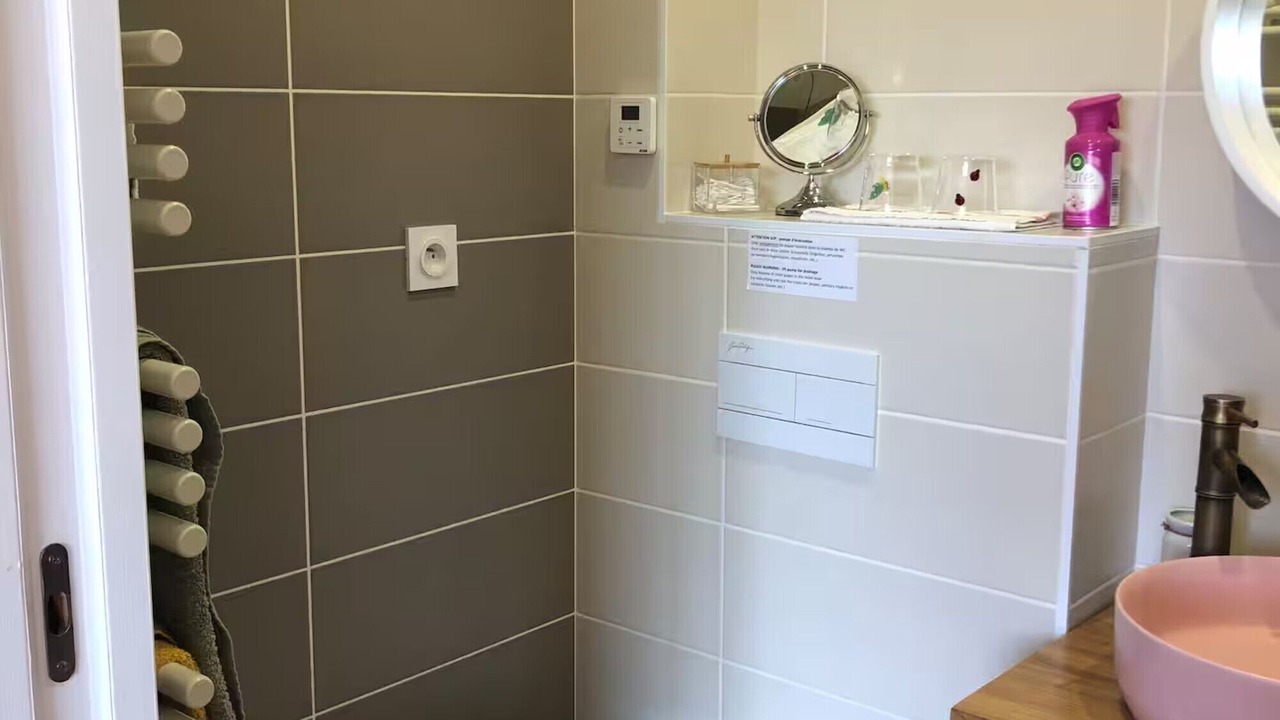 Photo of Bathroom in Parentis-en-Born