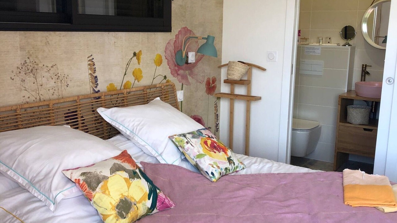 Photo of Bedroom in Parentis-en-Born
