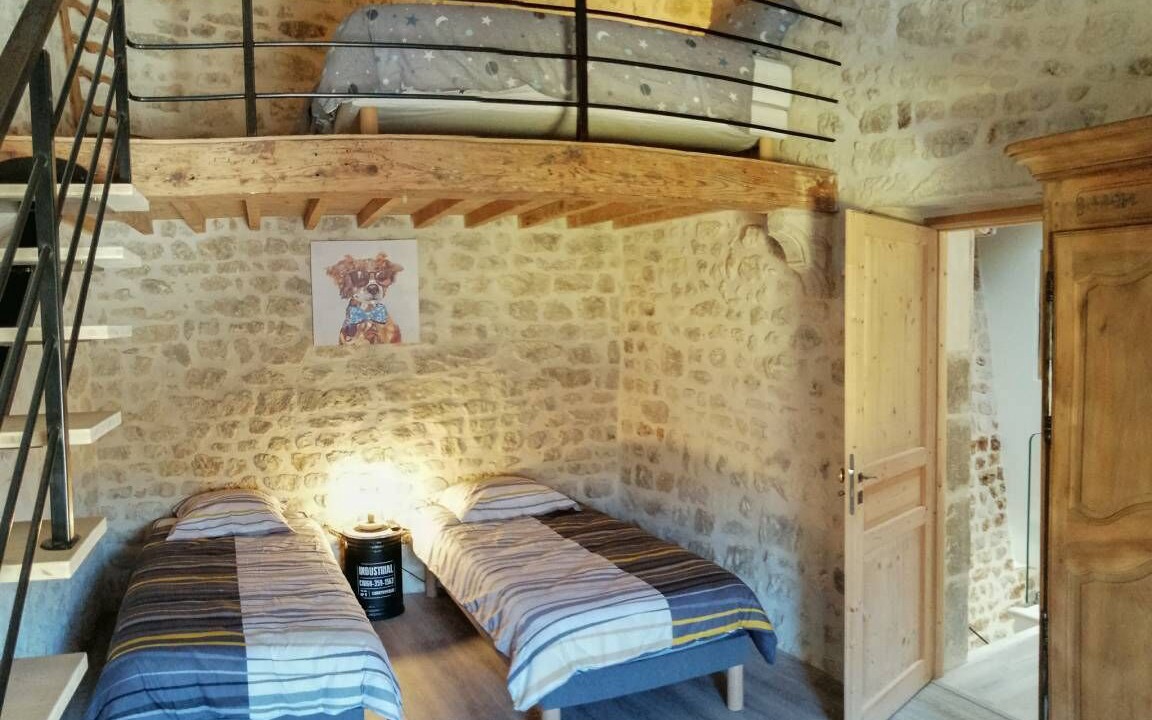 Photo of Bedroom in La Garde-Adhemar
