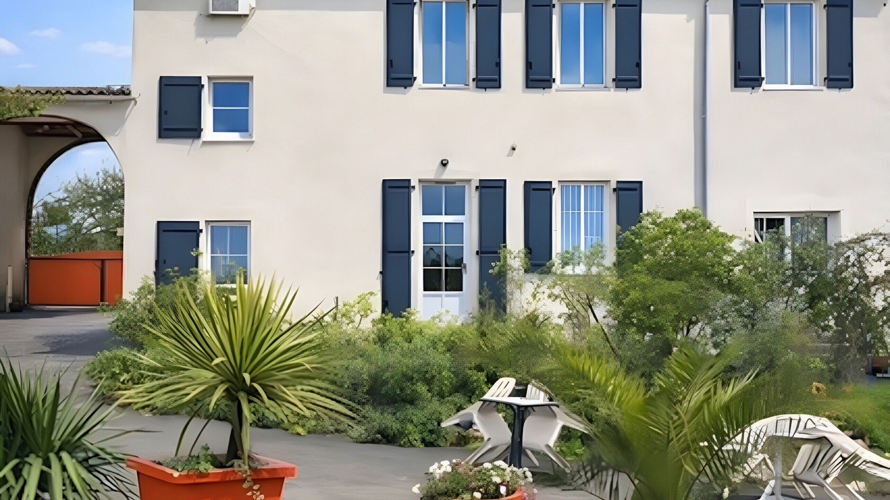 Photo of Outdoor in Saint-Michel-Mont-Mercure