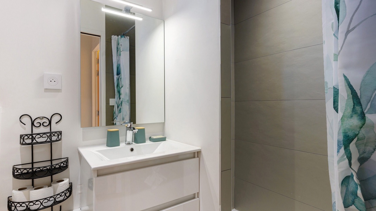 Photo of Bathroom in Saint-Michel-Mont-Mercure