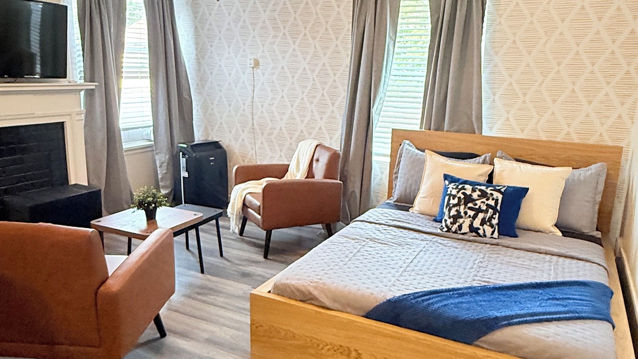 Photo of Bedroom in Merion Village