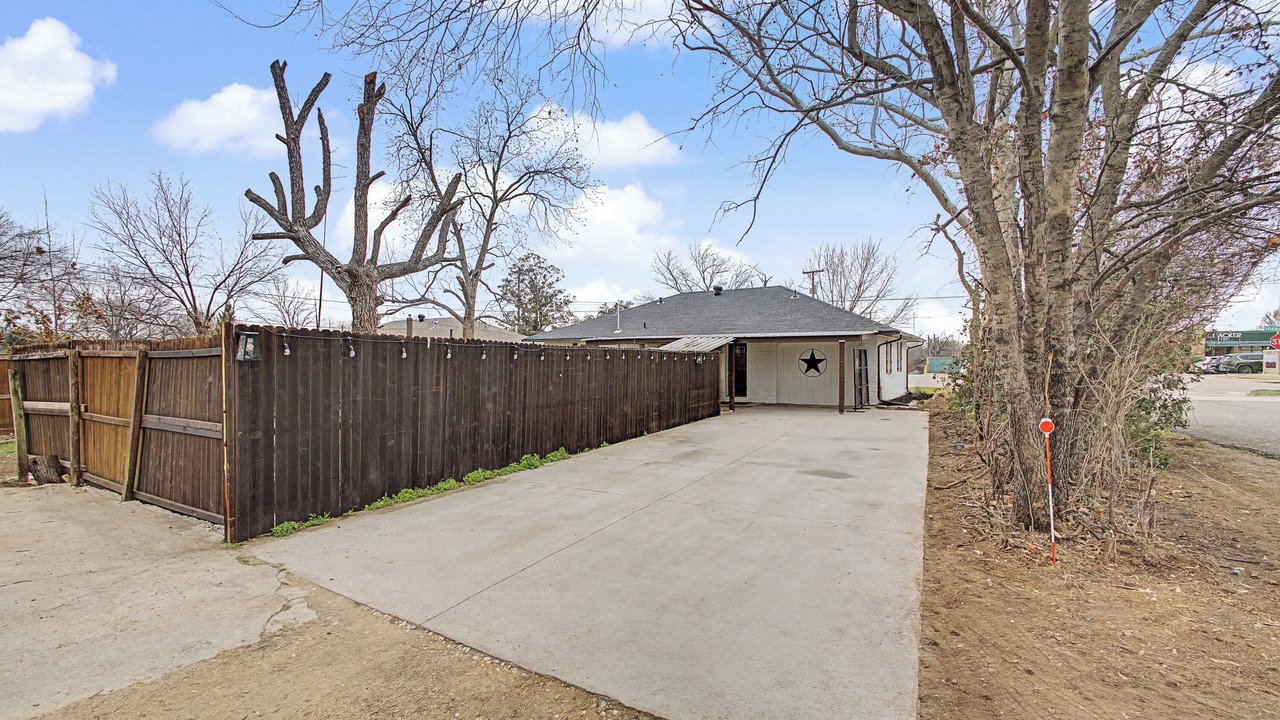 Photo of Outdoor in Frisco Original Donation