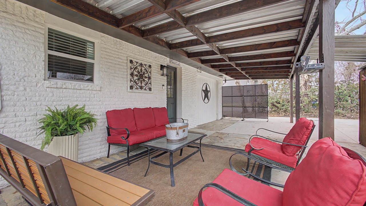 Photo of Patio Balcony in Frisco Original Donation