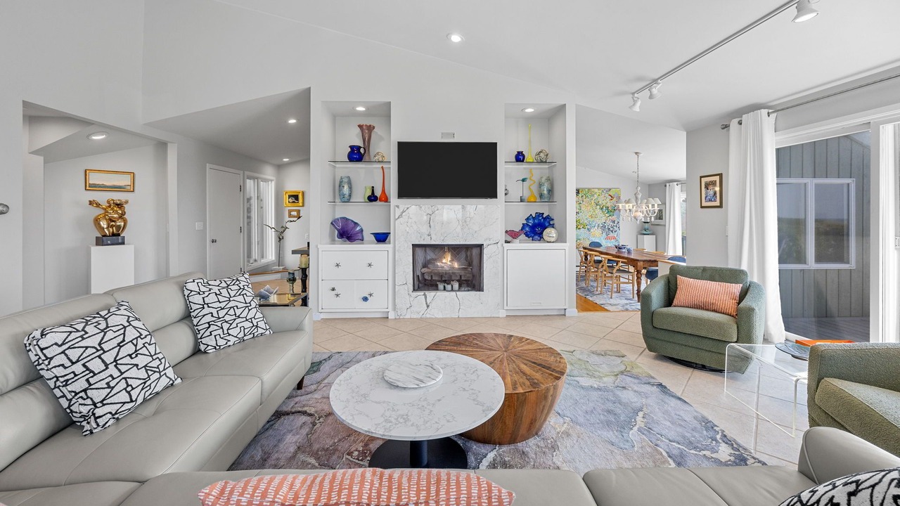 Photo of Livingroom in North Truro