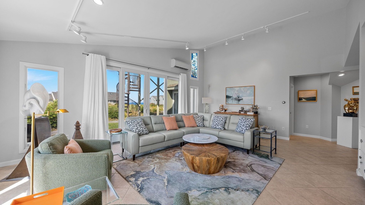 Photo of Livingroom in North Truro