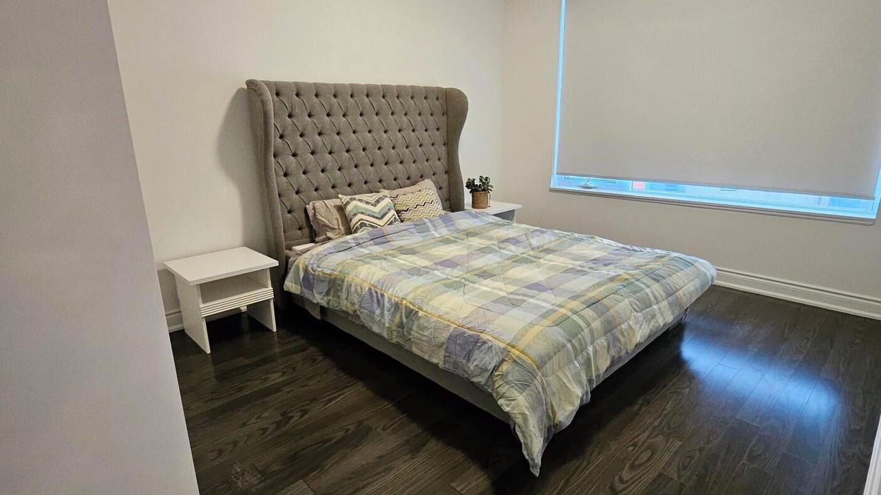 Photo of Bedroom in Thornhill