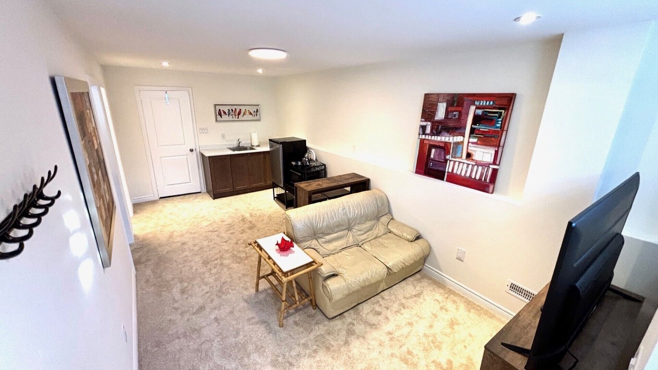 Photo of Livingroom in Vaughan