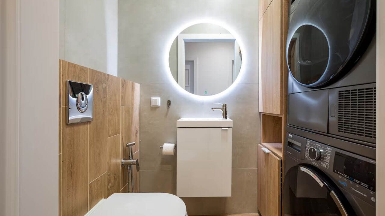 Photo of Bathroom in Les Lilas