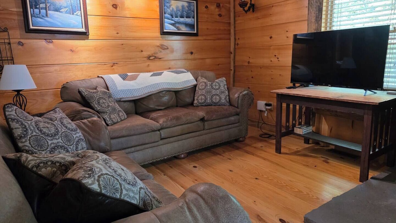 Photo of Livingroom in Jamestown