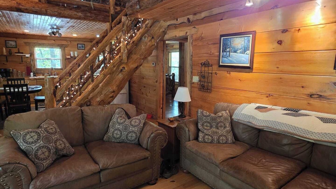 Photo of Livingroom in Jamestown