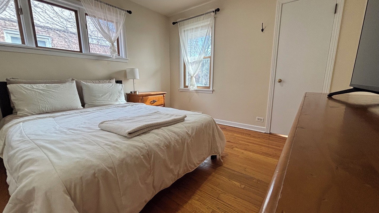 Photo of Bedroom in Skokie