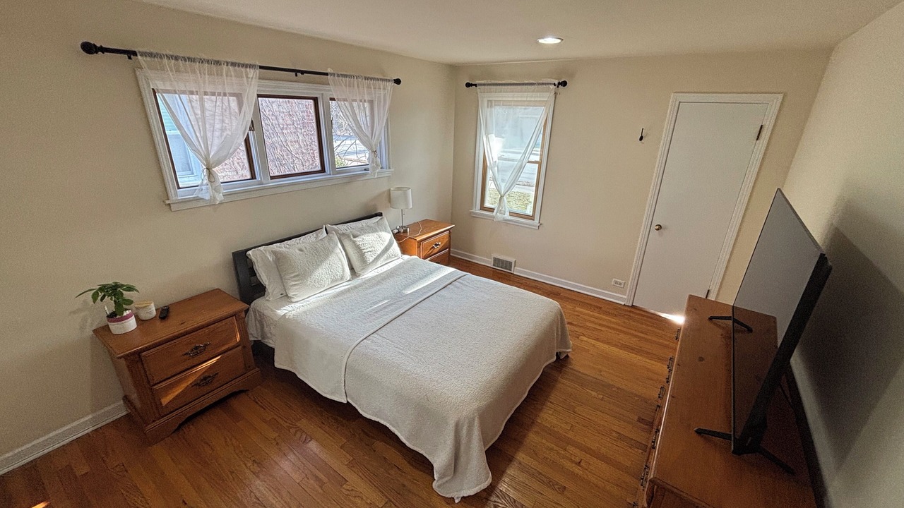 Photo of Bedroom in Skokie