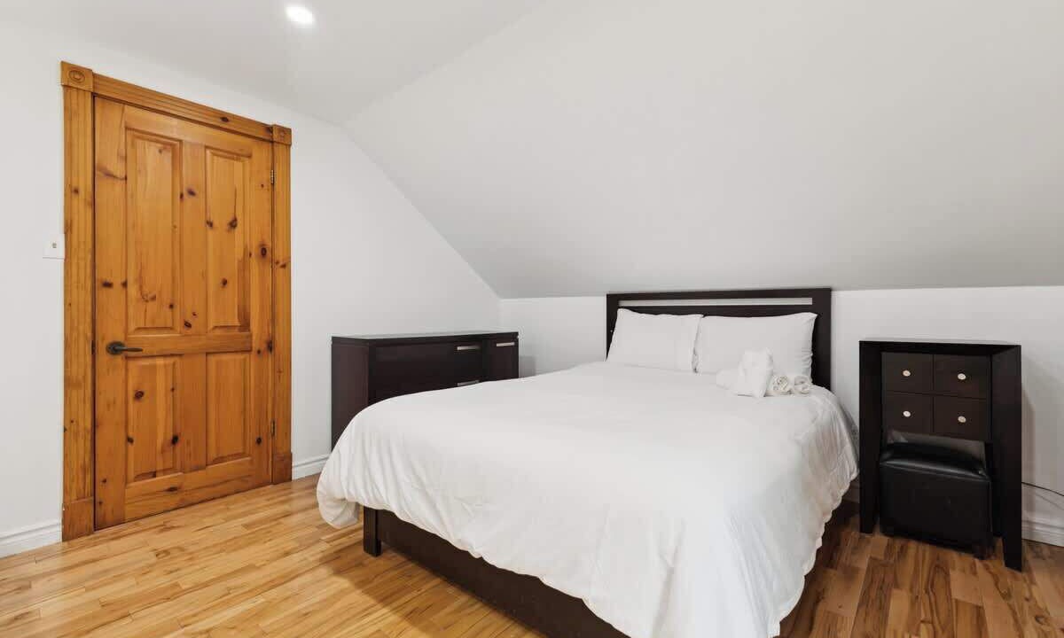 Photo of Bedroom in Argenteuil Regional County Municipality