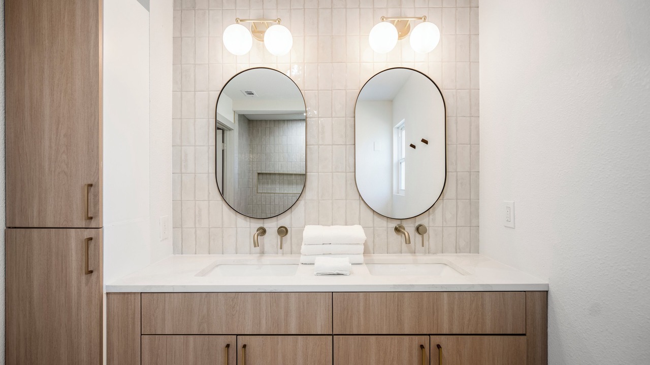Photo of Bathroom in Garden Oaks